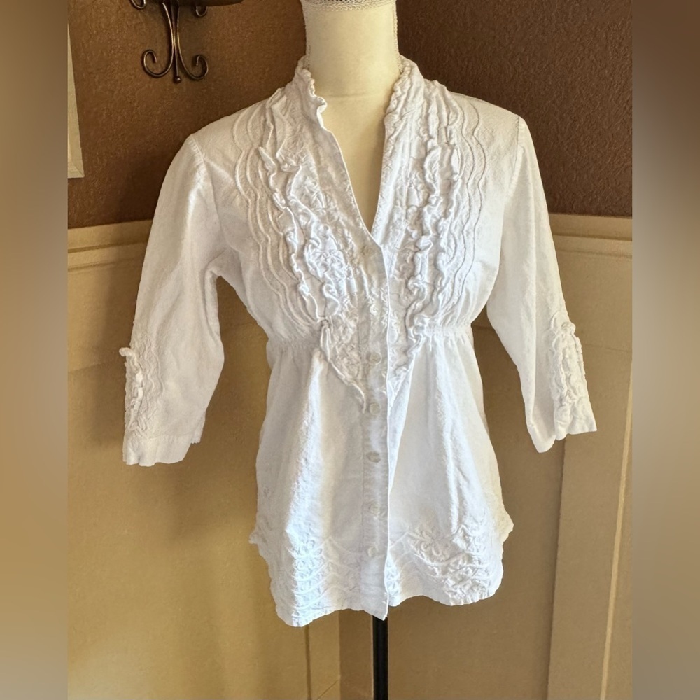 Gretty Zueger White Ruffled 3/4 Sleeve Blouse with Mandarin Collar
